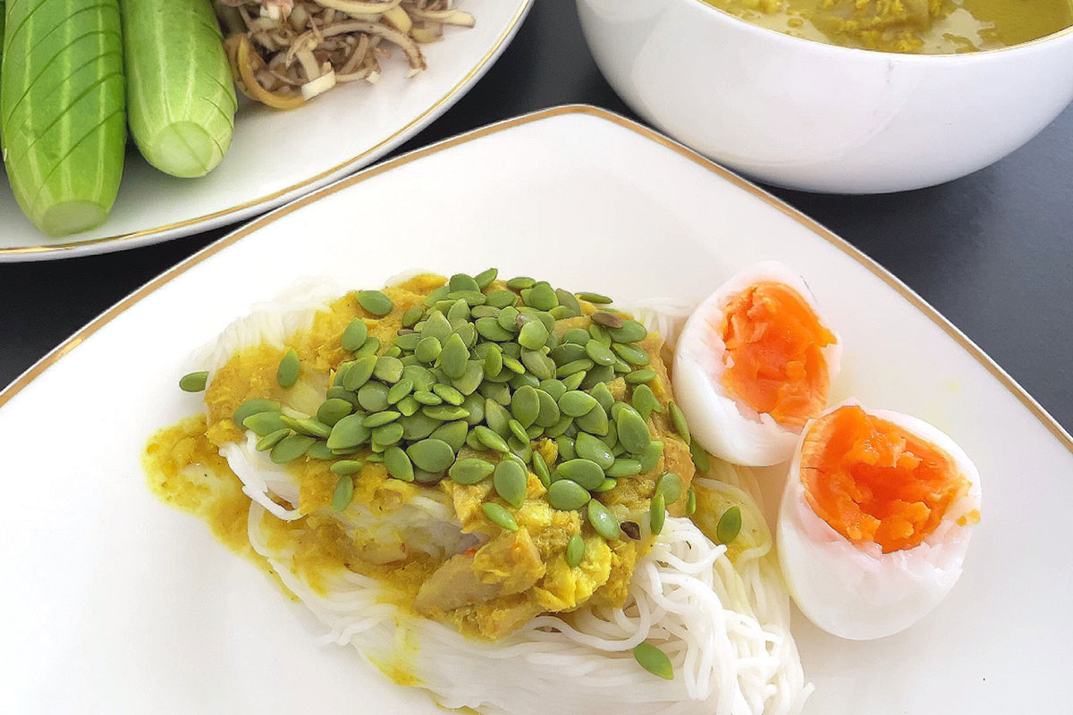 วิธีทำ ขนมจีนน้ำยาใต้ - สูตรน้ำยากะทิ ปักษ์ใต้ แบบใส่กระท้อน