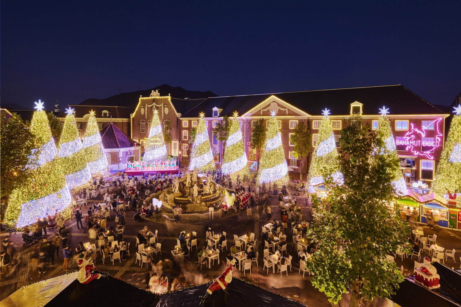 งานประดับไฟ “Christmas in the City of Lights” - Huis Ten Bosch จังหวัดนางาซากิ