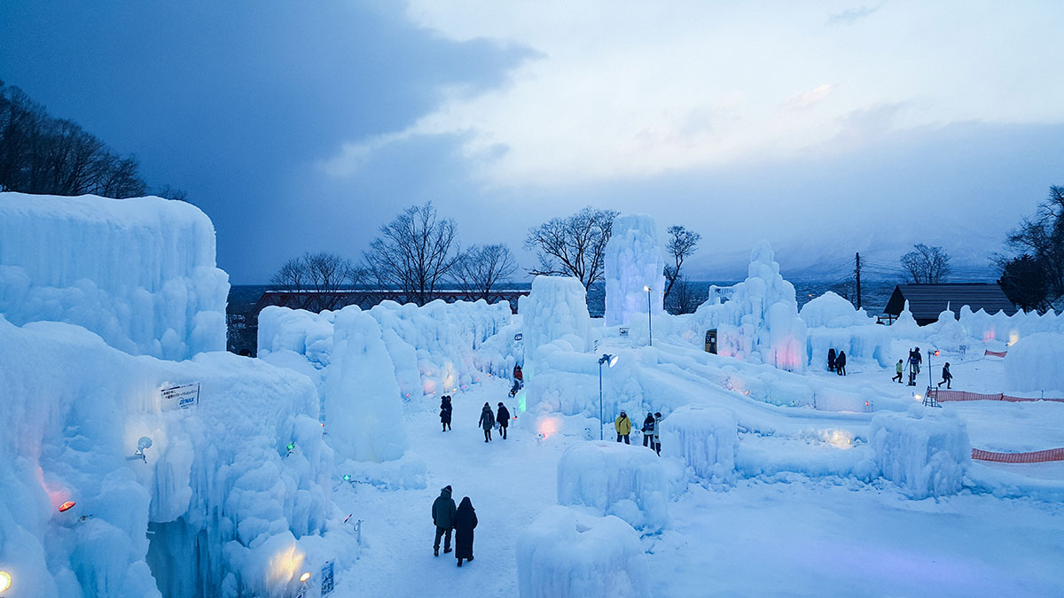 เที่ยวเทศกาลน้ำแข็งทะเลสาบชิโกสึ (Lake Shikotsu)