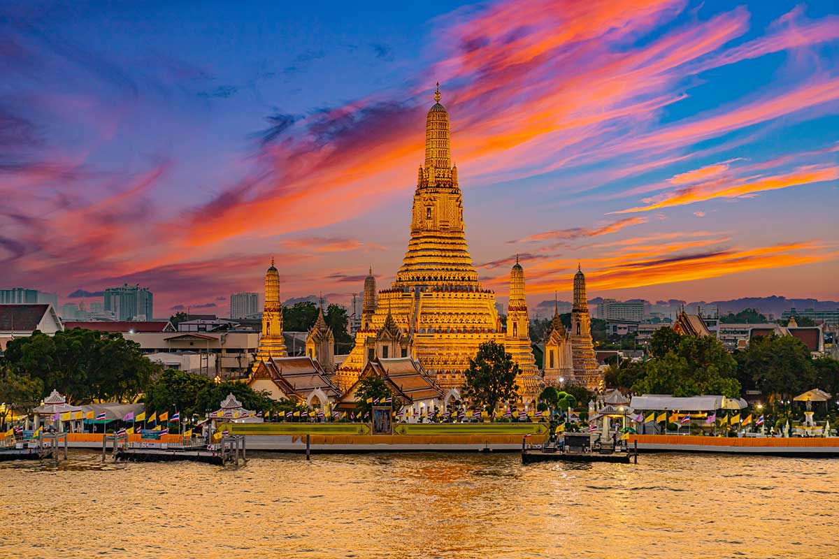 Bangkok 1 Day Trip - Wat Arun Sunset from Tha Tien